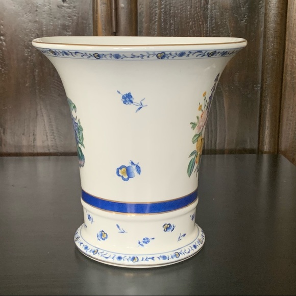 Academie de Porcelaine Bouquet Collection Hand Painted 8” Vase Cachepot - Picture 9 of 16